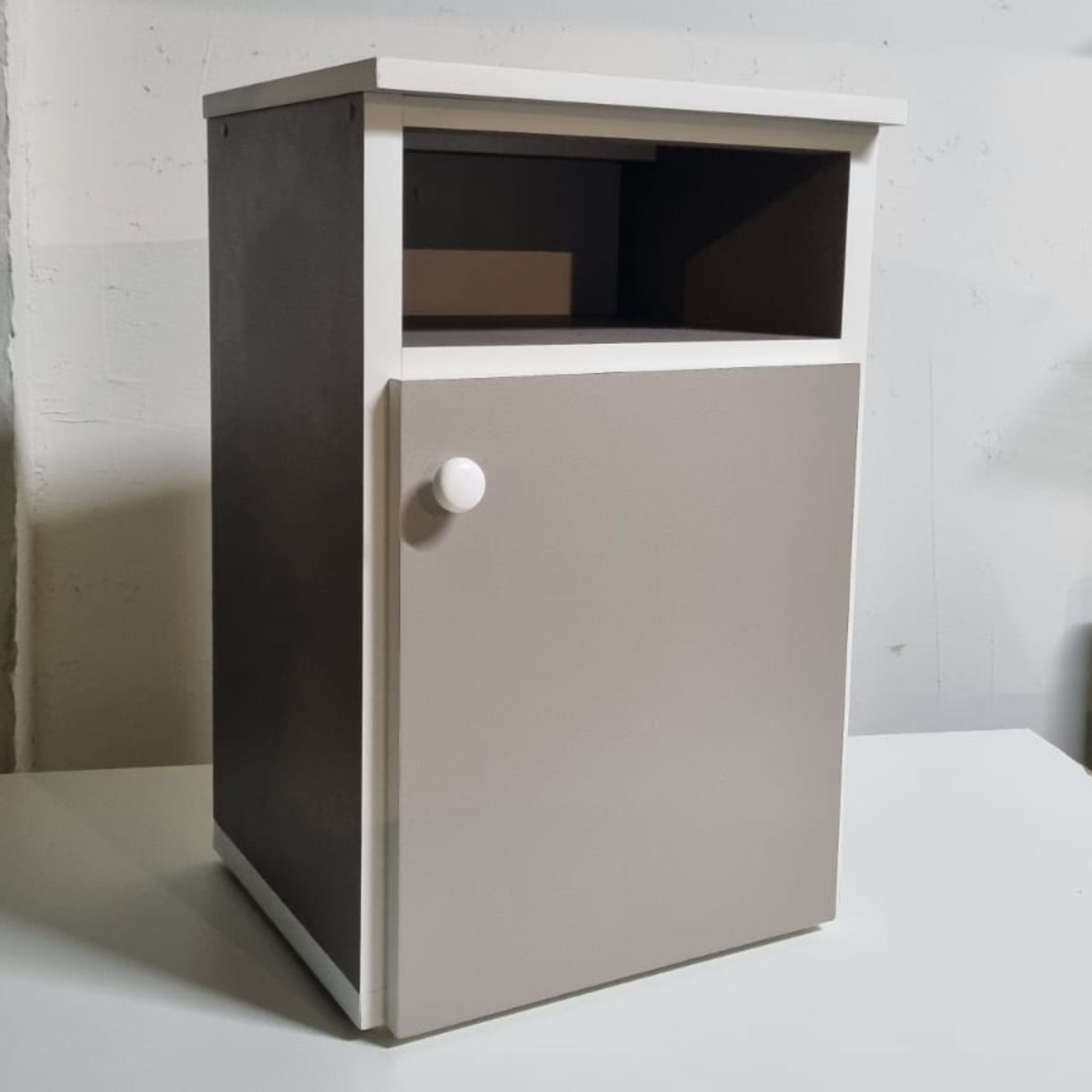 Mesinha de Cabeceira - Bellini